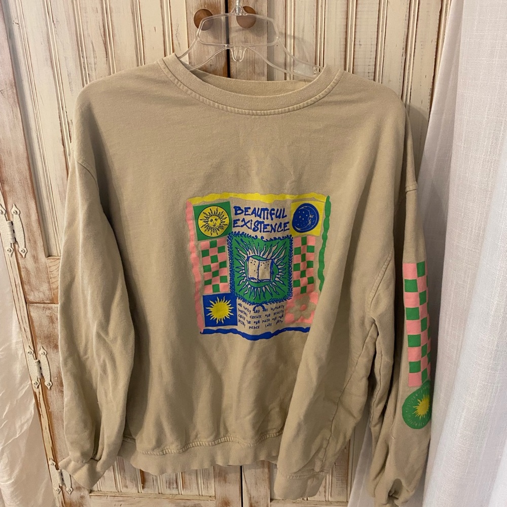 Beige Graphic Sweatshirt